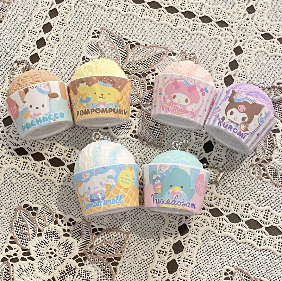 Sanrio кукольный шар для мороженого, коробка для кукол, Коричный цветок, тукседосам, похлакко, мелодия, куроми, витая подвеска, имитация еды, фигурка, игрушка
Sanrio кукольный шар для мороженого, коробка для кукол, Коричный цветок, тукседосам, похлакко, мелодия, куроми, витая подвеска, имитация еды, фигурка, игрушка