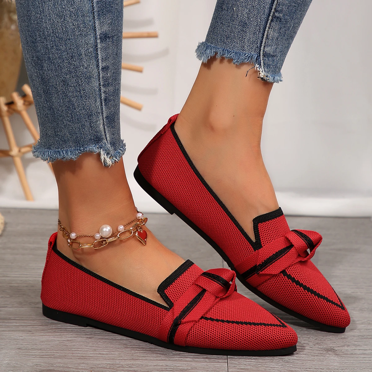 Women Comfortable Pointed Flat Sole Shoes 2024 Women Fashionable Slip on Butterfly Bow Casual Breathable Loafers Shoes for Women
Women Comfortable Pointed Flat Sole Shoes 2024 Women Fashionable Slip on Butterfly Bow Casual Breathable Loafers Shoes for Women