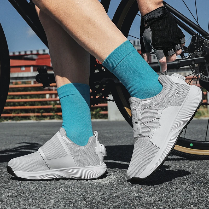 Bicycle professional cycling shoes unisex four seasons fashion outdoor wear-resistant breathable casual hard soled riding shoes
Bicycle professional cycling shoes unisex four seasons fashion outdoor wear-resistant breathable casual hard soled riding shoes