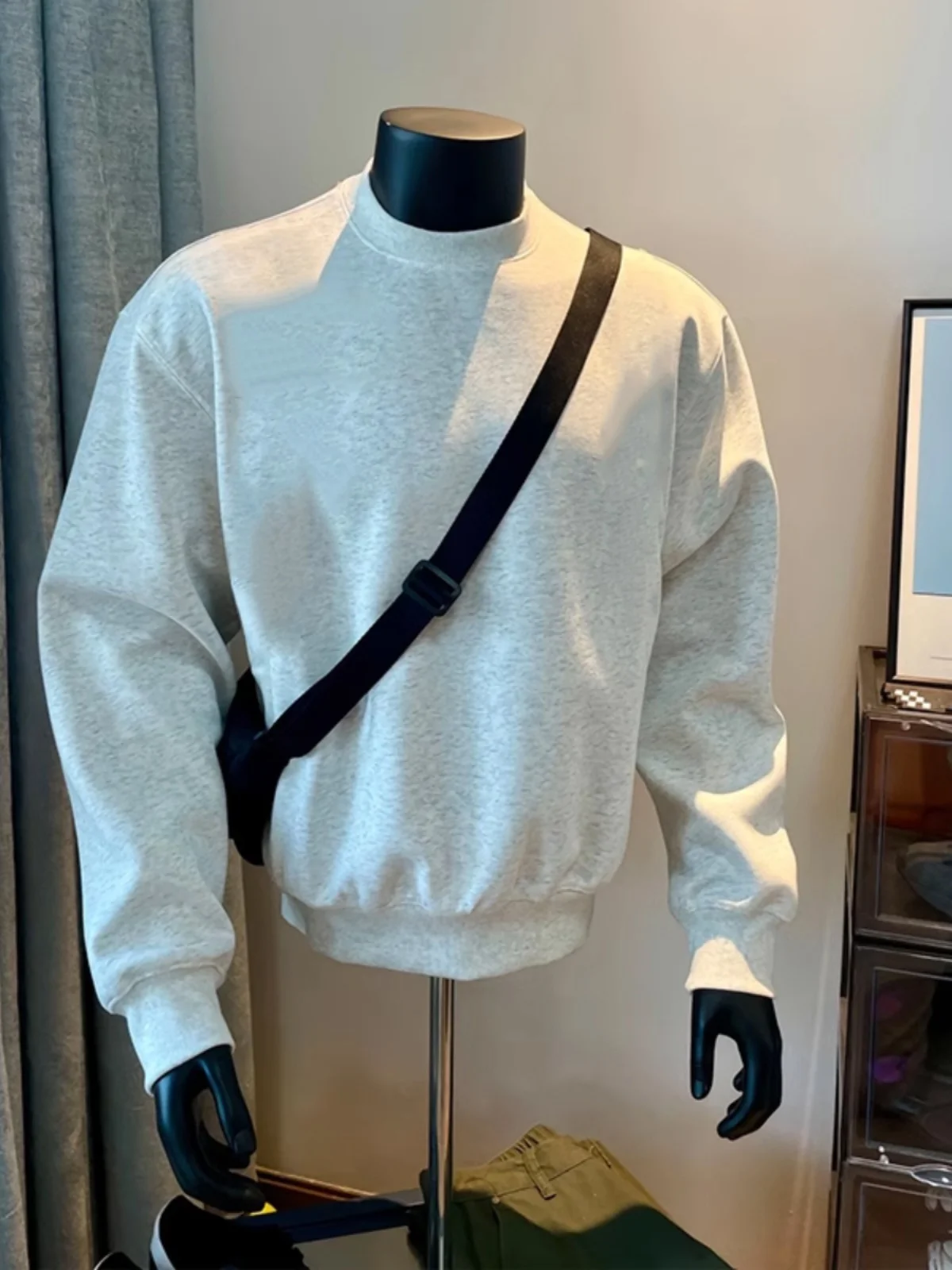 American Style Thickened Small Collar Sweatshirt Men's Autumn Winter Fleece Lined Heavyweight Cleanfit Inner Long Sleeve Base...
American Style Thickened Small Collar Sweatshirt Men's Autumn Winter Fleece Lined Heavyweight Cleanfit Inner Long Sleeve Base...