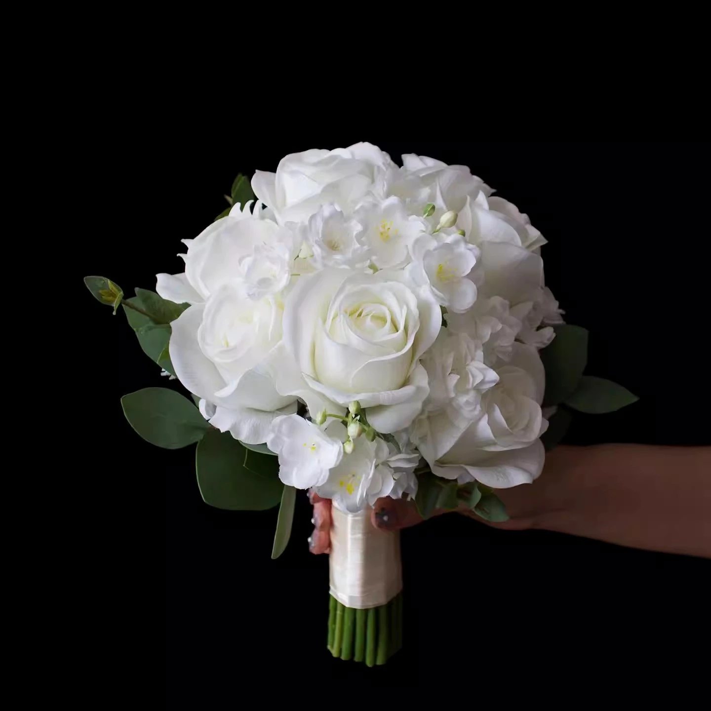 JaneVini Elegant White Rose Bridal Bouquet Artificial Freesia Eucalyptus Wedding Flowers Round Real Touch Hand Bouquet for Bride
JaneVini Elegant White Rose Bridal Bouquet Artificial Freesia Eucalyptus Wedding Flowers Round Real Touch Hand Bouquet for Bride
