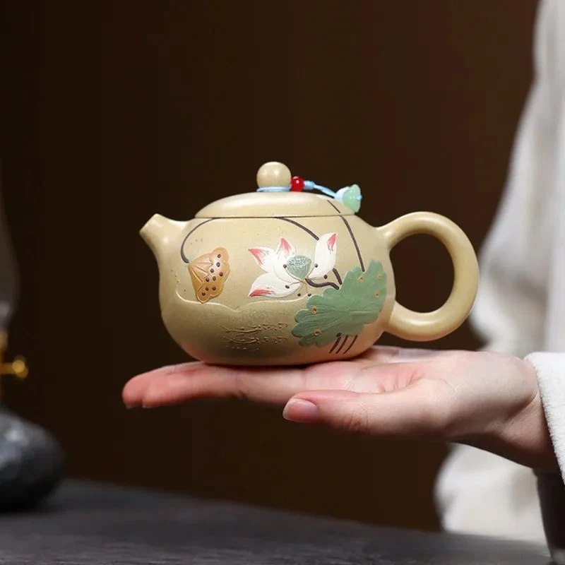 270ml Chinese Yixing Purple Clay Teapot Handmade Lotus Flower Xishi Tea Pot Tradition Beauty Kettle Household Zisha Tea Set
270ml Chinese Yixing Purple Clay Teapot Handmade Lotus Flower Xishi Tea Pot Tradition Beauty Kettle Household Zisha Tea Set