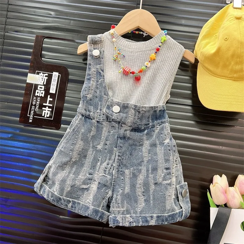 Kids' Summer Style kids' sets and outfits for Girls 2PCS SETS Casual Roupas Infantil Menina Top + Shorts Casual Set
Kids' Summer Style kids' sets and outfits for Girls 2PCS SETS Casual Roupas Infantil Menina Top + Shorts Casual Set