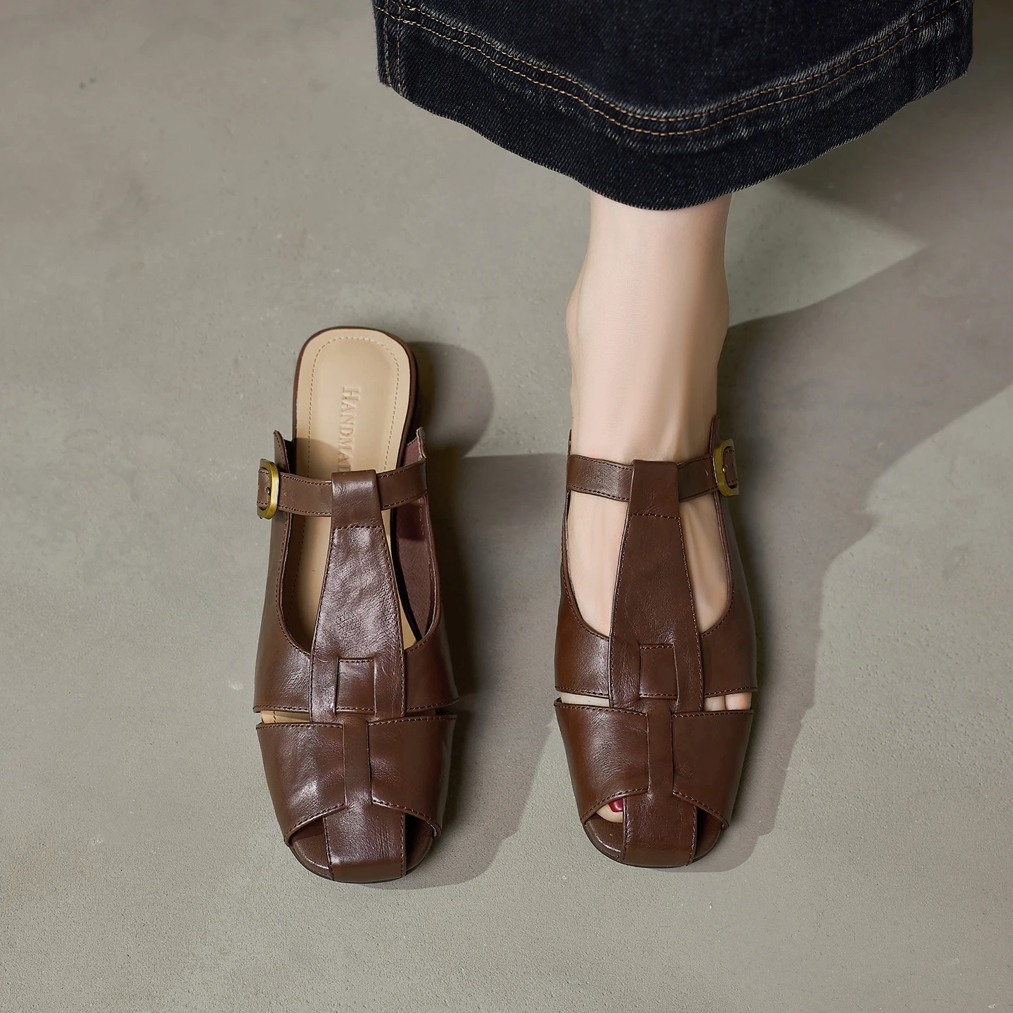 Fashion News Women Summer Sandals Comfortable Flats Heels Genuine Leather Slippers Casual Women Shoes Dress Party Office
Fashion News Women Summer Sandals Comfortable Flats Heels Genuine Leather Slippers Casual Women Shoes Dress Party Office