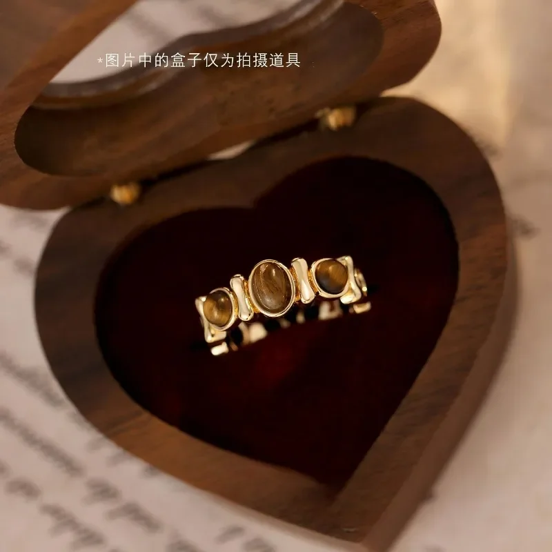 Exquisite Retro Tiger's Eye Stone Ring Women's New Light Luxury Niche Design Index Finger Ring Self-discipline Ring Accessories
Exquisite Retro Tiger's Eye Stone Ring Women's New Light Luxury Niche Design Index Finger Ring Self-discipline Ring Accessories