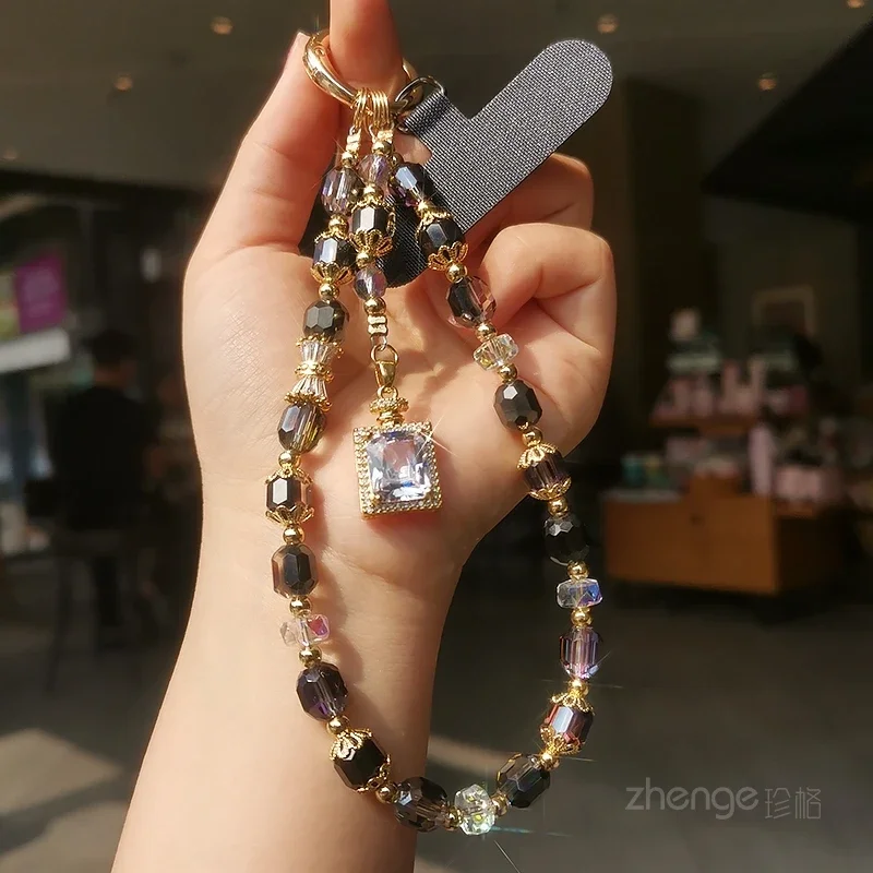 Mobile Phone Lanyard Women's Crystal Perfume Pendant Bracelet Chain Hand Chain Simple Hand-held Beaded Chain Anti-loss Rope
Mobile Phone Lanyard Women's Crystal Perfume Pendant Bracelet Chain Hand Chain Simple Hand-held Beaded Chain Anti-loss Rope