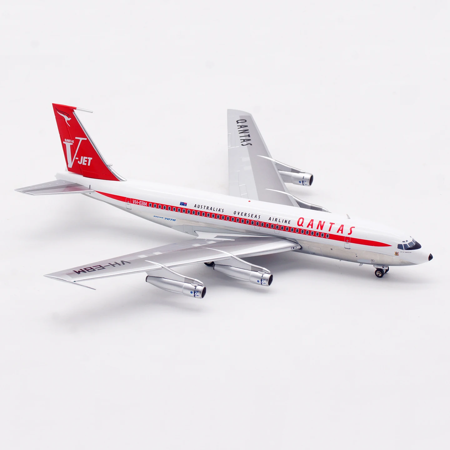 Коллекционная модель самолета INFLIGHT 1:200 Qantas Airways Boeing B707-100 из сплава, литая под давлением, VH-EBM, подарок
Коллекционная модель самолета INFLIGHT 1:200 Qantas Airways Boeing B707-100 из сплава, литая под давлением, VH-EBM, подарок
