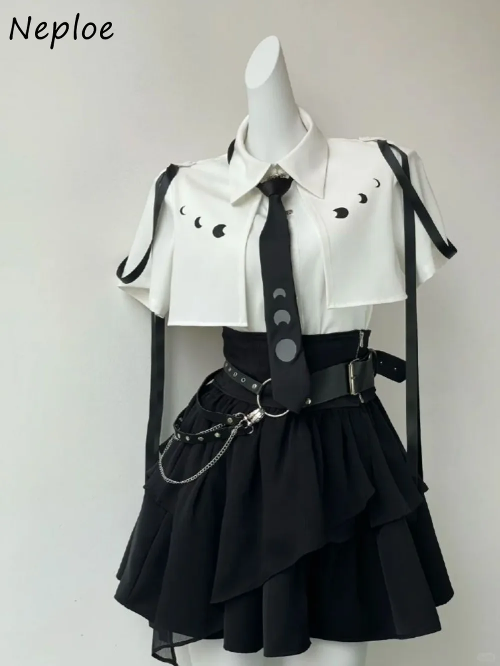 Neploe Korea Student Preppy Style Goth Three-piece Suit Personalized Trendy Vintage Shirt Irregular Ruffles Ball Gown Suit Skirt
Neploe Korea Student Preppy Style Goth Three-piece Suit Personalized Trendy Vintage Shirt Irregular Ruffles Ball Gown Suit Skirt