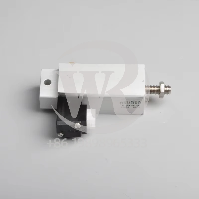 Speedmaster Heidelberg 92.184.1011 Solenoid Valve ESM-25-30-P-SA Pneumatic Valve Printing Machinery Parts
Speedmaster Heidelberg 92.184.1011 Solenoid Valve ESM-25-30-P-SA Pneumatic Valve Printing Machinery Parts