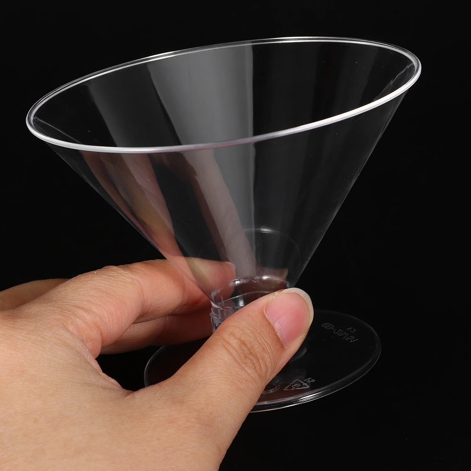 20Pcs Mini Martini Cups Clear Plastic Disposable Wine Glasses for Party Dessert Decor Clear Plastic Cups Disposable Wine Glasses
20Pcs Mini Martini Cups Clear Plastic Disposable Wine Glasses for Party Dessert Decor Clear Plastic Cups Disposable Wine Glasses
