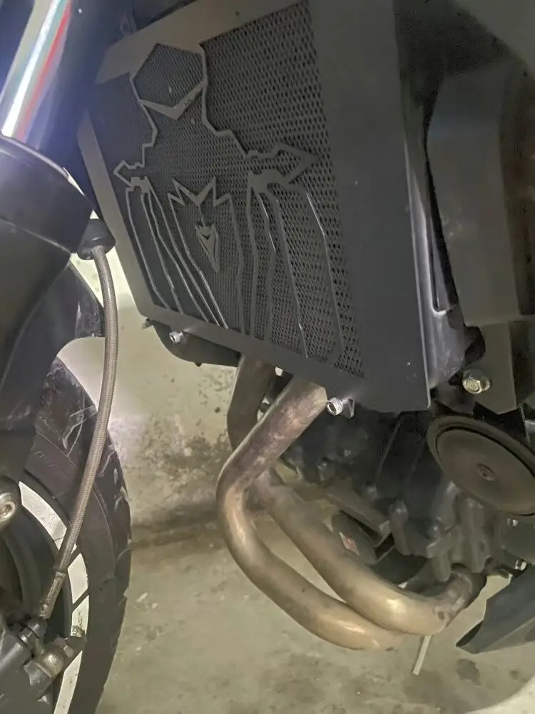Защитная крышка радиатора из нержавеющей стали для CFMOTO 400 650 NK CF 400NK 2020 2021 2022, масляный радиатор, решетка радиатора, защита
Защитная крышка радиатора из нержавеющей стали для CFMOTO 400 650 NK CF 400NK 2020 2021 2022, масляный радиатор, решетка радиатора, защита