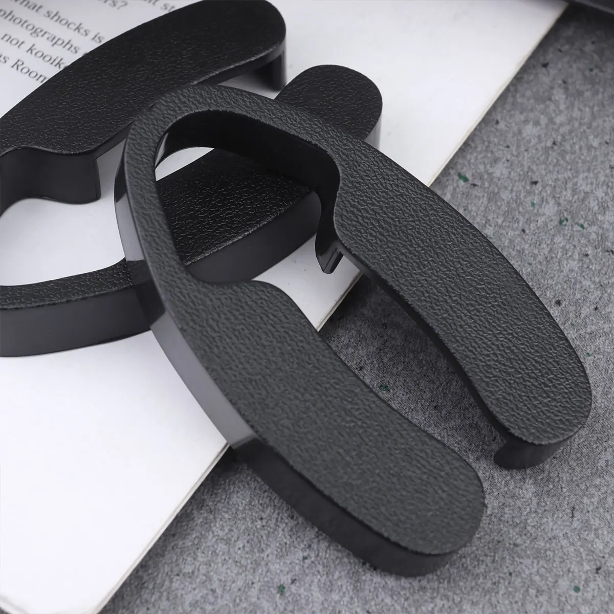 4pcs Foil Bottle Opener Accessory Ergonomic Anti Bottle Opener Accessory Skid Kitchen Bar Tool Gift Idea
4pcs Foil Bottle Opener Accessory Ergonomic Anti Bottle Opener Accessory Skid Kitchen Bar Tool Gift Idea