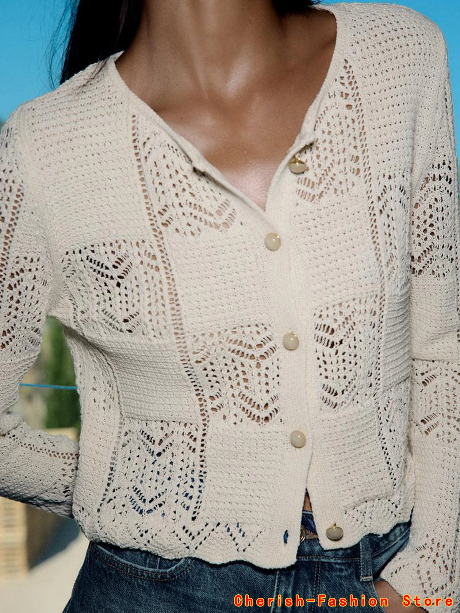 Women's Cardigan New Summer 2025 Beige Jacquard Mesh Knit Jacket Pearl Buttons Fashionable Personality Casual and versatile Hot
Women's Cardigan New Summer 2025 Beige Jacquard Mesh Knit Jacket Pearl Buttons Fashionable Personality Casual and versatile Hot