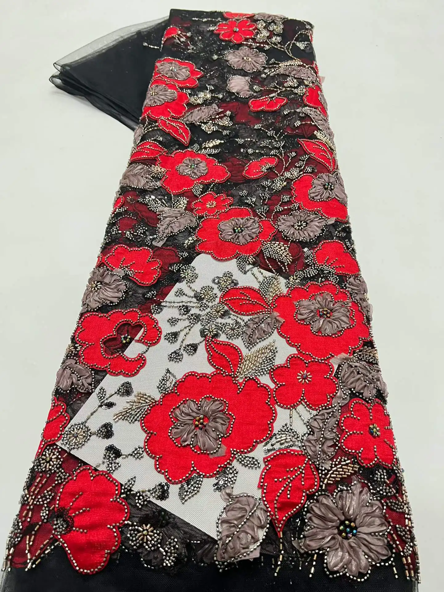 African Lace Fabric 2026 French 3D Flower Black Sequins Embroidery Beads Tulle 5 Yards High Quality for Party Dress
African Lace Fabric 2026 French 3D Flower Black Sequins Embroidery Beads Tulle 5 Yards High Quality for Party Dress