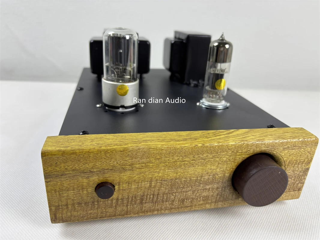 6N6/6H30 Single Tube Electronic tube preamplifier. 6Z5P Gallbladder Rectifier.Frequency Response:10Hz-40KHz (-0.5DB)
6N6/6H30 Single Tube Electronic tube preamplifier. 6Z5P Gallbladder Rectifier.Frequency Response:10Hz-40KHz (-0.5DB)