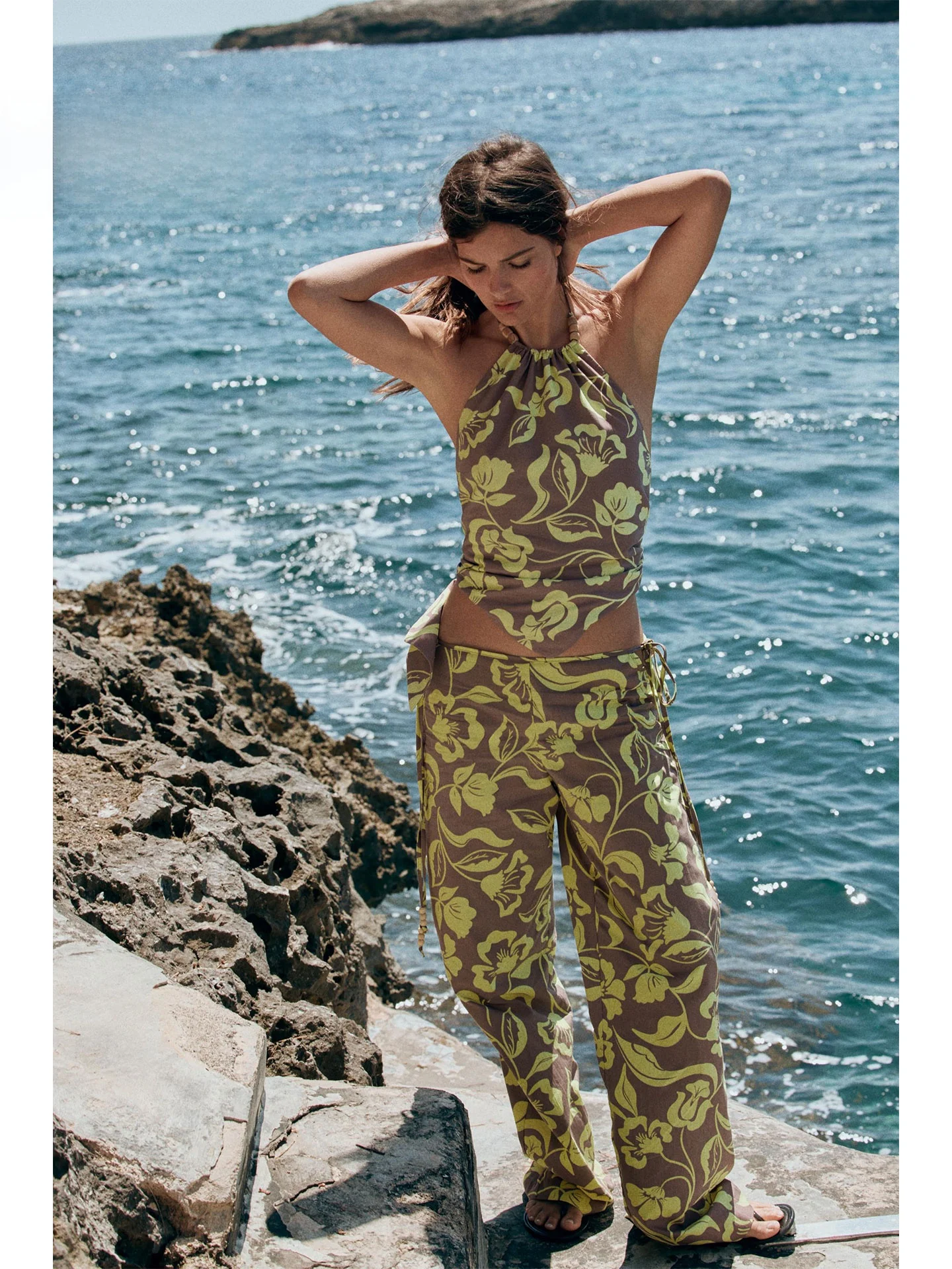Summer 2026 Women's Wide Leg Pants Floral Print Side Tie Belt Casual Straight Cut Natural Waist Other Material 50% Other 50%
Summer 2026 Women's Wide Leg Pants Floral Print Side Tie Belt Casual Straight Cut Natural Waist Other Material 50% Other 50%