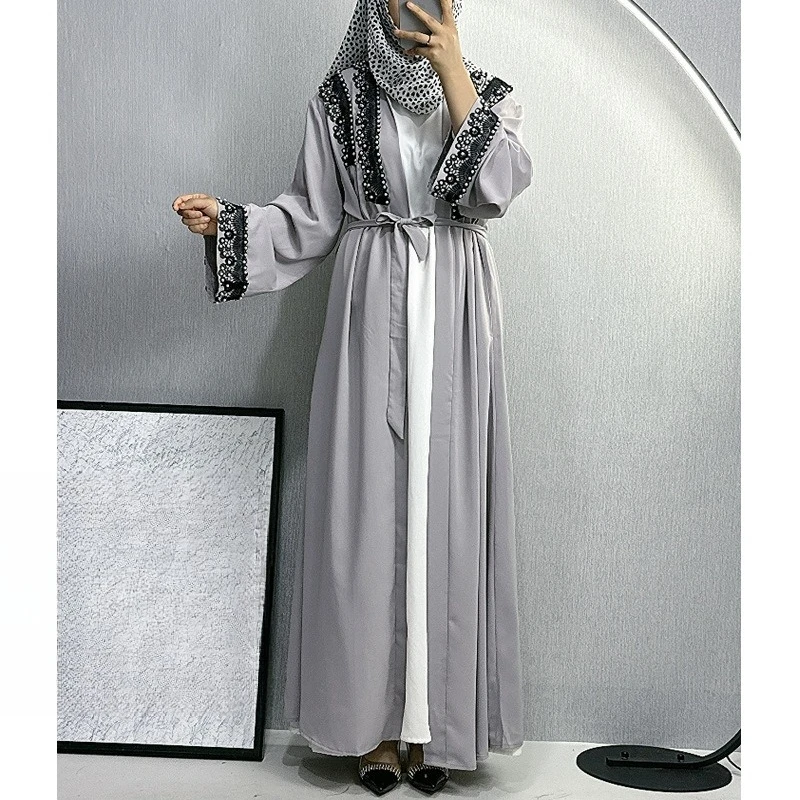 Fashion Embroidery Elegant Dubai Women Abaya Batwing Sleeve Loose Plus Size Long Robe With Pearl Beads Floral Patchwork
Fashion Embroidery Elegant Dubai Women Abaya Batwing Sleeve Loose Plus Size Long Robe With Pearl Beads Floral Patchwork