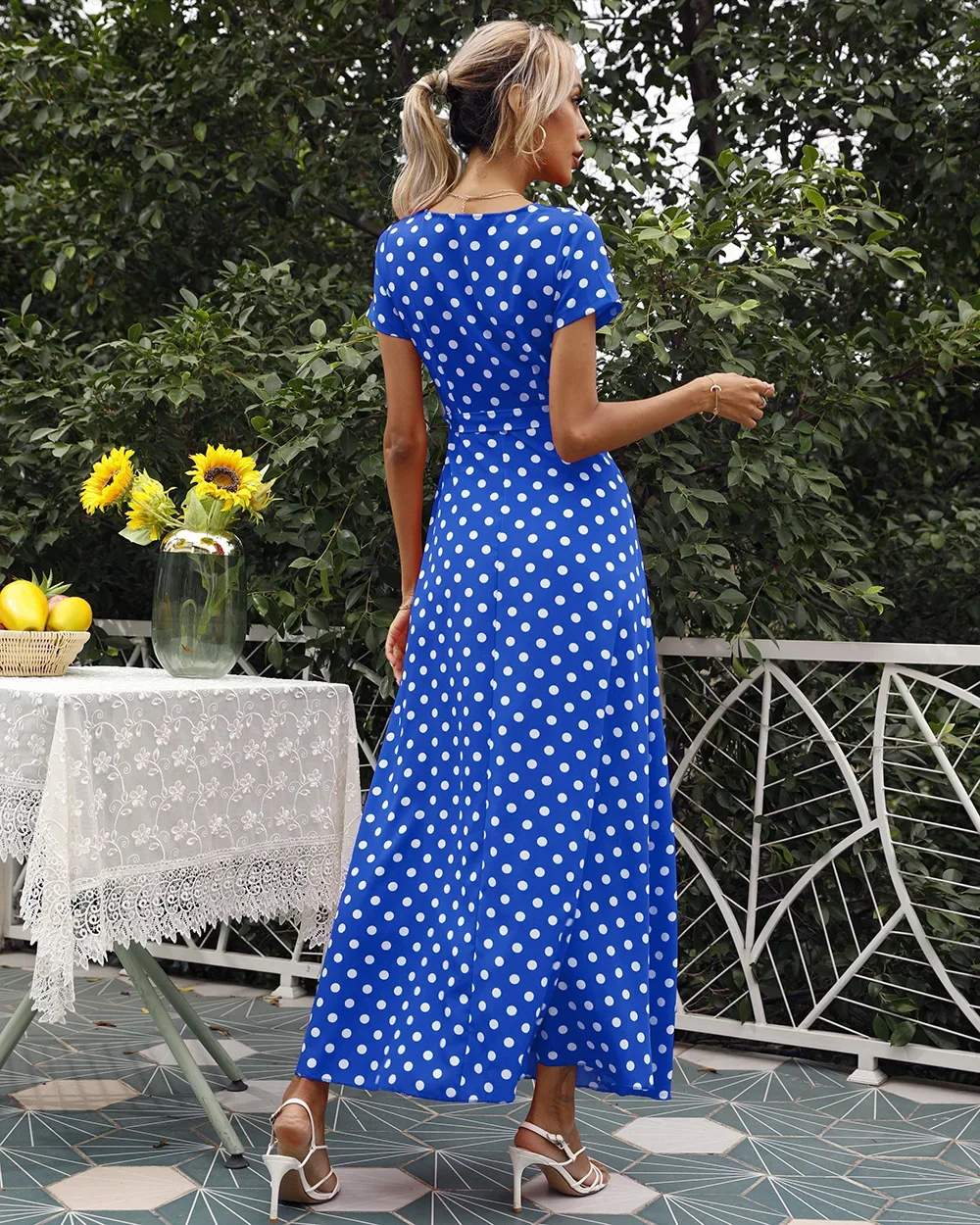 Colorful Polka Dot Printed Maxi Dresses Women Summer V-Neck Short Sleeved Slit Long Dress Robe
Colorful Polka Dot Printed Maxi Dresses Women Summer V-Neck Short Sleeved Slit Long Dress Robe