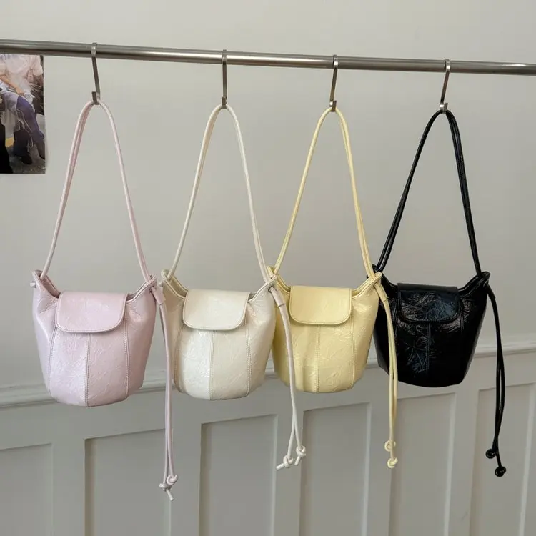 Slim Fashion Crossbody Bag Minimal Texture Shoulder Bag Portable Purse for Ladies All Match Daily Outfits
Slim Fashion Crossbody Bag Minimal Texture Shoulder Bag Portable Purse for Ladies All Match Daily Outfits