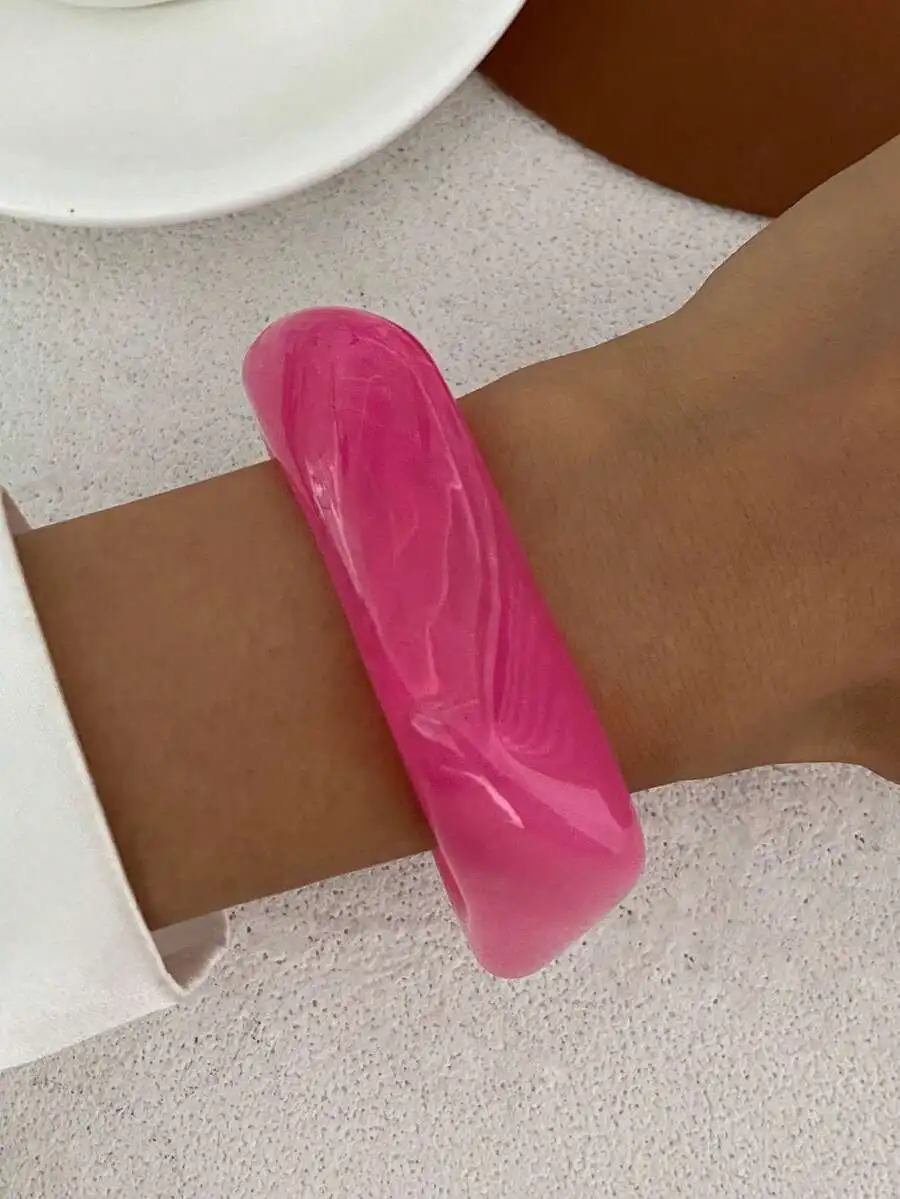 Acrylic Resin Asymmetrical Cuff Bracelet For Women Punk Vintage Style Thick Fashion Jewelry
Acrylic Resin Asymmetrical Cuff Bracelet For Women Punk Vintage Style Thick Fashion Jewelry