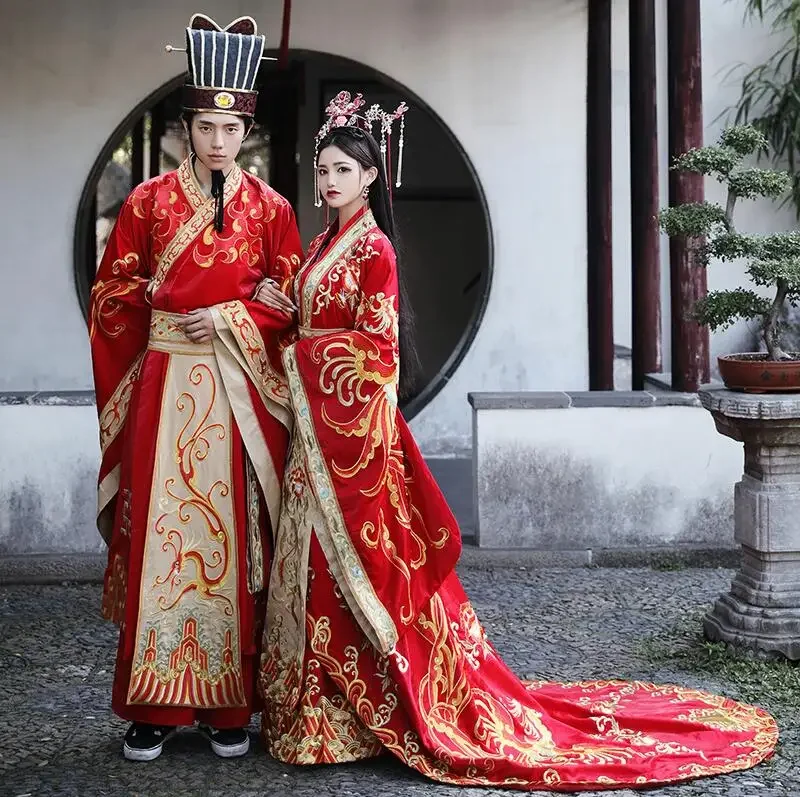 Chinese Ancient Wedding Hanfu Bride Long Tail Couple Costume Garment Standard Tang Ming China Wedding Costume Dress
Chinese Ancient Wedding Hanfu Bride Long Tail Couple Costume Garment Standard Tang Ming China Wedding Costume Dress
