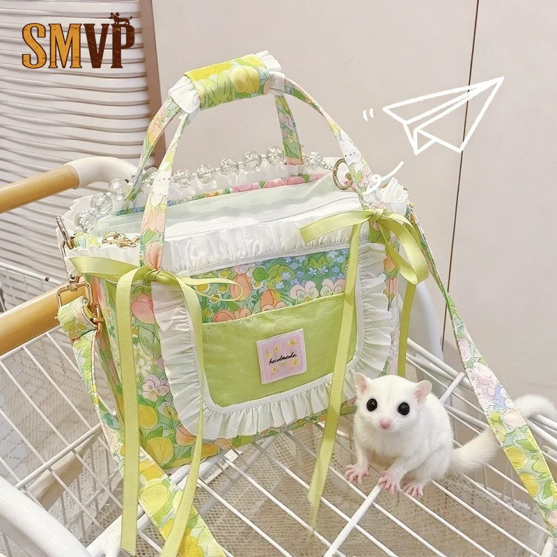 Sweet Floral Ruffle Sugar Glider Carrier Bag Breathable Beaded Zipper Small Pet Travel Handbag with Detachable Shoulder Strap
Sweet Floral Ruffle Sugar Glider Carrier Bag Breathable Beaded Zipper Small Pet Travel Handbag with Detachable Shoulder Strap