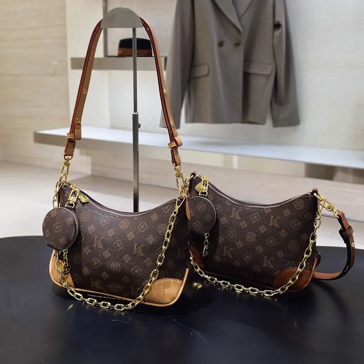 Luxury Vintage Designer Elegant Diaper Bag for Women Large Capacity Leather Shoulder Bag Unique Minimalist Crossbody FashionTote
Luxury Vintage Designer Elegant Diaper Bag for Women Large Capacity Leather Shoulder Bag Unique Minimalist Crossbody FashionTote