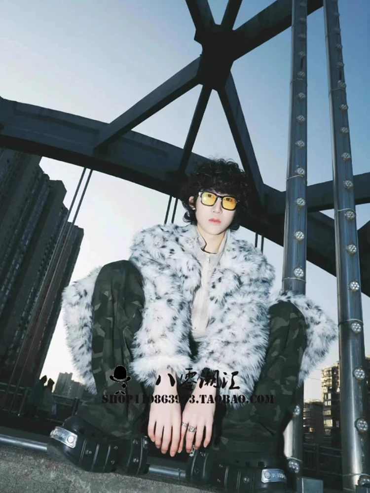 Mauroicardi Autumn Winter Cool Short Thick Warm Shaggy Soft Hairy Colorful Leopard Print Faux Fur Coat Men Fluffy Jacket 2025
Mauroicardi Autumn Winter Cool Short Thick Warm Shaggy Soft Hairy Colorful Leopard Print Faux Fur Coat Men Fluffy Jacket 2025