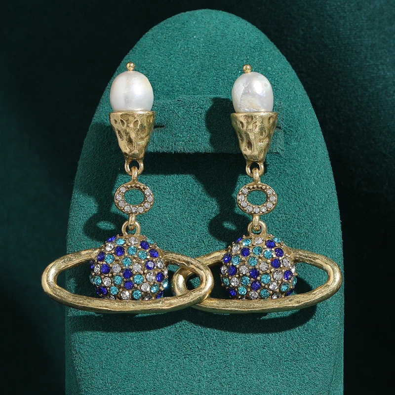 Vintage Gold Plated Saturn Drop Earrings Dangle Colorful Rhinestone Long Pearl Jewelry For Wedding Party Luxury Designer Woman
Vintage Gold Plated Saturn Drop Earrings Dangle Colorful Rhinestone Long Pearl Jewelry For Wedding Party Luxury Designer Woman