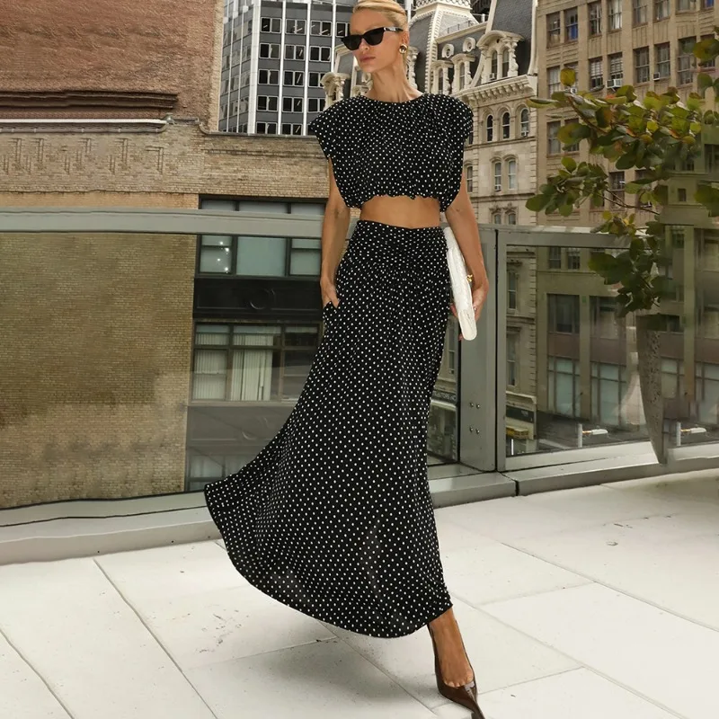 Tuularose Summer Printed Maxi Skirt 2-piece Set Fashion Polka Dot Tops High Waist Skirt Sets Casual Elegant Women's Dress Sets
Tuularose Summer Printed Maxi Skirt 2-piece Set Fashion Polka Dot Tops High Waist Skirt Sets Casual Elegant Women's Dress Sets