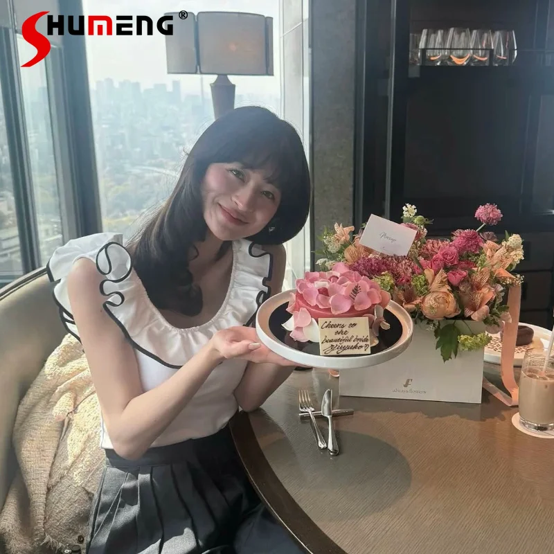 Lady Japanese Style Sweet Lace Collar Onesie Tops Summer New 2026 Women's Slimming Backless Sexy Camis Female Fashion Tank Top
Lady Japanese Style Sweet Lace Collar Onesie Tops Summer New 2026 Women's Slimming Backless Sexy Camis Female Fashion Tank Top