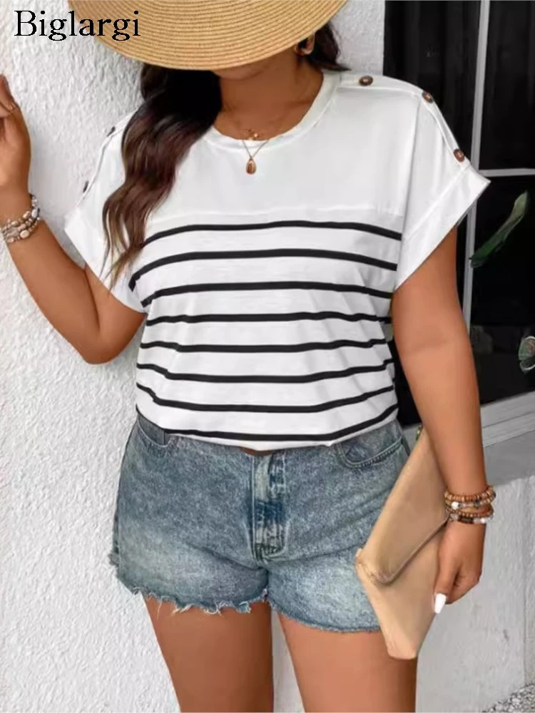 Plus Size Striped Print Summer Pullover T-Shirts Tops Women Casual Pleated Loose Fashion Ladies Blouses Short Sleeve Woman Tops
Plus Size Striped Print Summer Pullover T-Shirts Tops Women Casual Pleated Loose Fashion Ladies Blouses Short Sleeve Woman Tops
