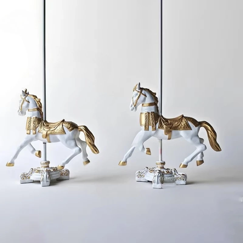 Лошадь ручной работы из смолы во французском карусельном стиле с деревянным декоративным металлическим каркасом | Уникальные предметы коллекционирования и украшения для дома
Лошадь ручной работы из смолы во французском карусельном стиле с деревянным декоративным металлическим каркасом | Уникальные предметы коллекционирования и украшения для дома