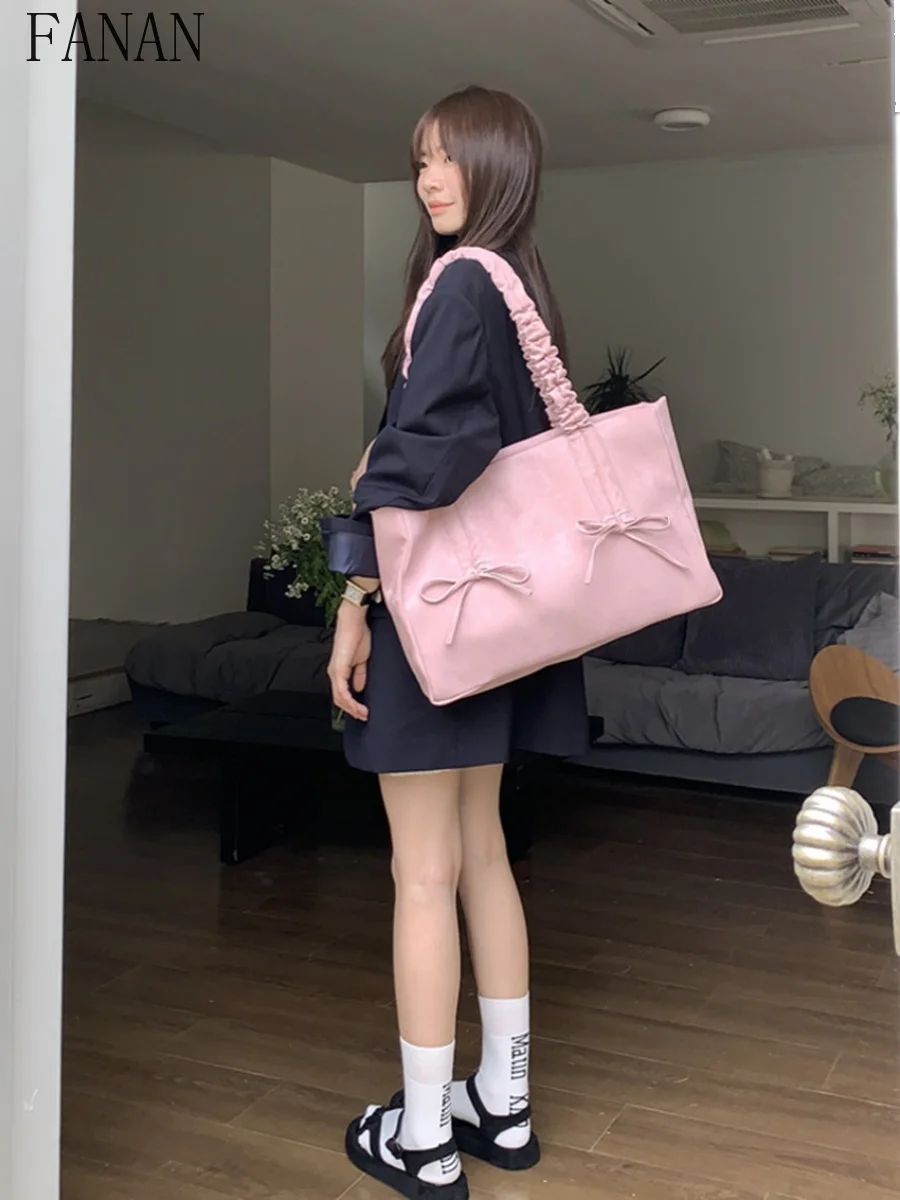 Повседневная женская сумка-тоут в корейском японском стиле, розовая большая вместительная сумка через плечо на одно плечо для женщин
Повседневная женская сумка-тоут в корейском японском стиле, розовая большая вместительная сумка через плечо на одно плечо для женщин