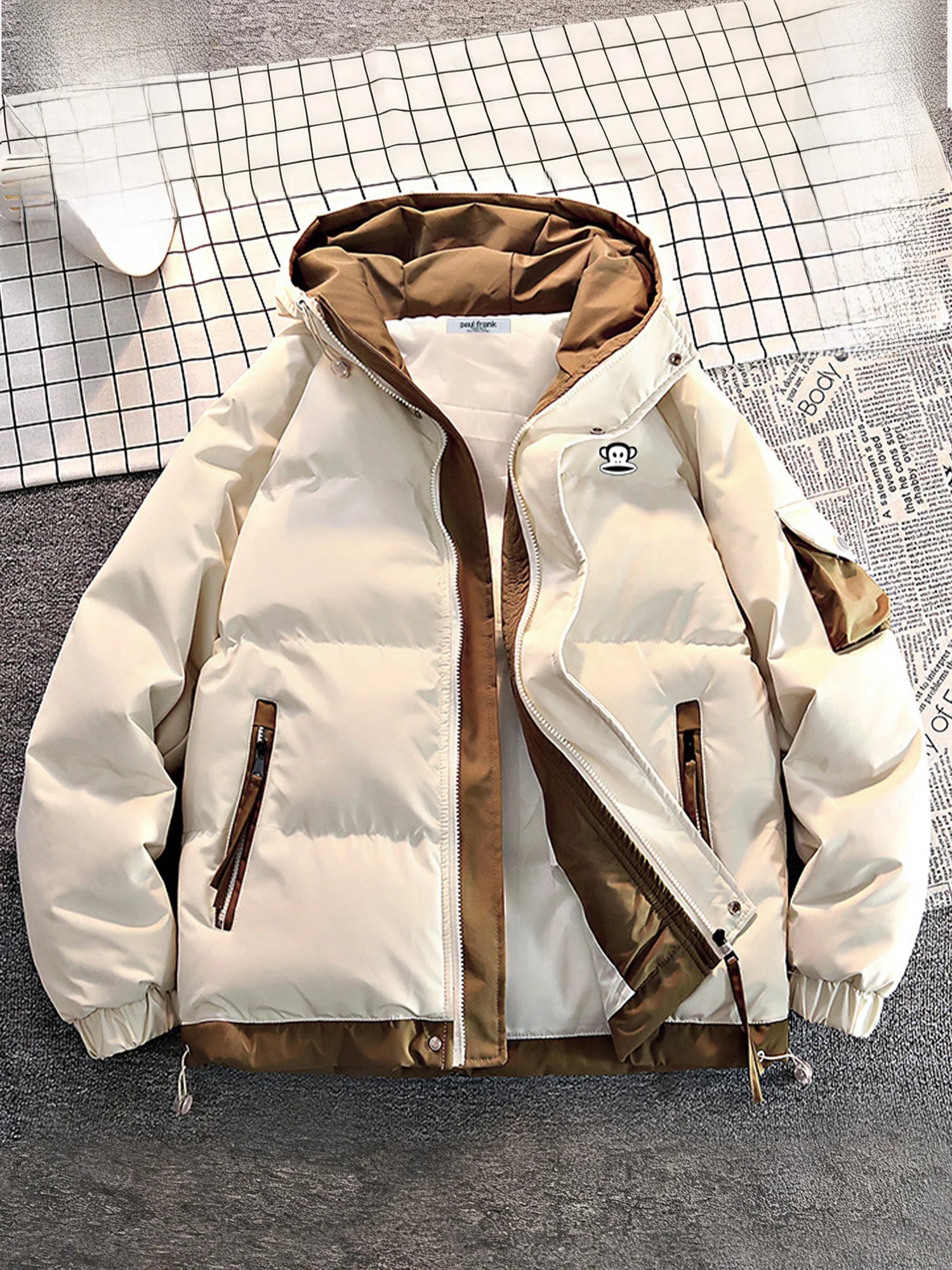 Мужская зимняя теплая куртка Paul Frank с капюшоном, утепленная, из хлопка, с наполнителем из полиэстера, на молнии, с длинными рукавами, повседневная
Мужская зимняя теплая куртка Paul Frank с капюшоном, утепленная, из хлопка, с наполнителем из полиэстера, на молнии, с длинными рукавами, повседневная