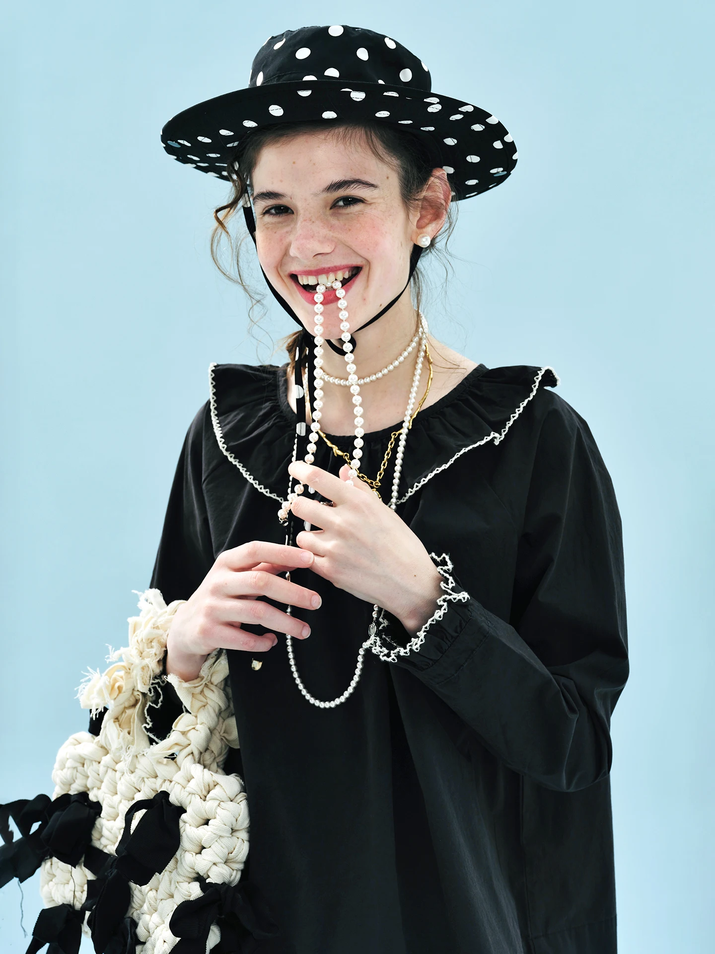 imakokoni 2025 Autumn French Vintage Pure Cotton Washed Black Shirt - Sweet Ruffled Pullover with Long Sleeves 255205
imakokoni 2025 Autumn French Vintage Pure Cotton Washed Black Shirt - Sweet Ruffled Pullover with Long Sleeves 255205