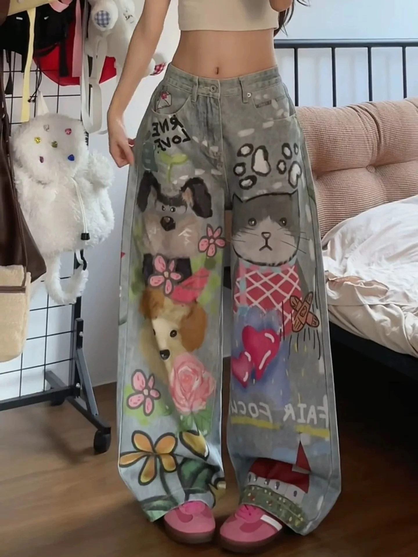 Retro American Graffiti Cartoon Letter Print Wide Leg Jeans Women's Design Loose Bf Lazy Style High Waist Denim Pants
Retro American Graffiti Cartoon Letter Print Wide Leg Jeans Women's Design Loose Bf Lazy Style High Waist Denim Pants