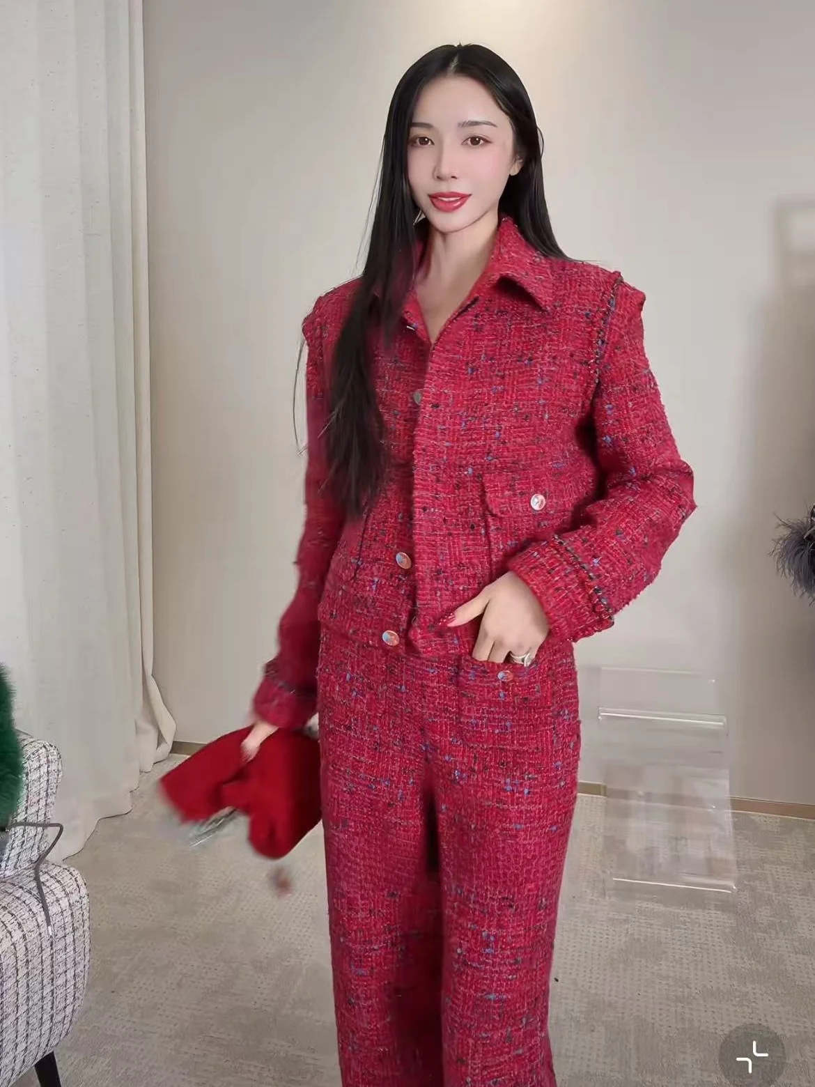 Nothing Nine Sainte-Niece Red Tide Metal Buckle Tweed Set Jacket And Pants Elegant Style Winter Fashion Women's Clothing
Nothing Nine Sainte-Niece Red Tide Metal Buckle Tweed Set Jacket And Pants Elegant Style Winter Fashion Women's Clothing