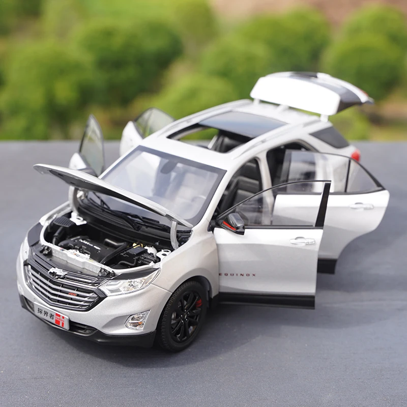 1:18 Chevrolets Equinox Redline SUV Alloy Car Model Diecast Metal Off-road Vehicles Car Model High Simulation Childrens Toy Gift
1:18 Chevrolets Equinox Redline SUV Alloy Car Model Diecast Metal Off-road Vehicles Car Model High Simulation Childrens Toy Gift
