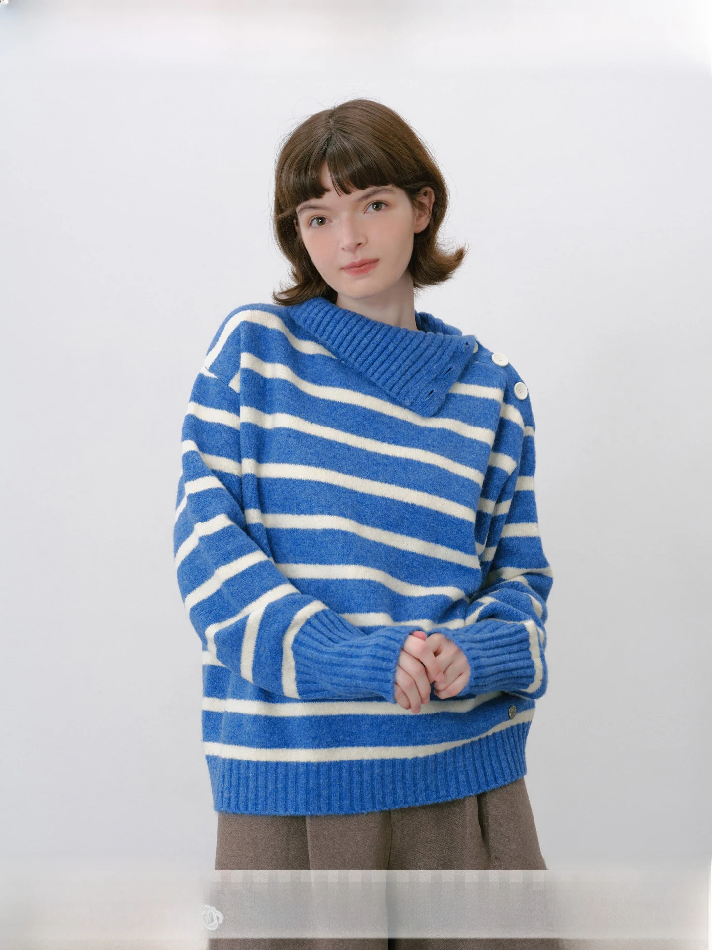 WhyBerry Vintage Blue Striped Knit Sweater Warm Autumn Winter Women's Top Girl's Note Series Asymmetrical Loose Fit Long Sve
WhyBerry Vintage Blue Striped Knit Sweater Warm Autumn Winter Women's Top Girl's Note Series Asymmetrical Loose Fit Long Sve