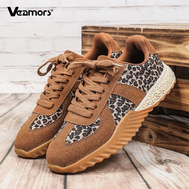 Breathable Women Casual Sports Shoes Fashion Lace-up Men Board Shoes Couple's Elastic Non-slip Daily Running Walking Trainers
Breathable Women Casual Sports Shoes Fashion Lace-up Men Board Shoes Couple's Elastic Non-slip Daily Running Walking Trainers
