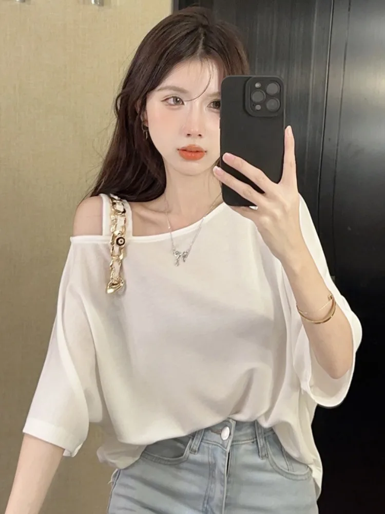 Slimming Shoulder-Open Design High-End Chain Loose Women's T-shirt Summer New Style Versatile Short-Sleeve Fashionable Girl
Slimming Shoulder-Open Design High-End Chain Loose Women's T-shirt Summer New Style Versatile Short-Sleeve Fashionable Girl
