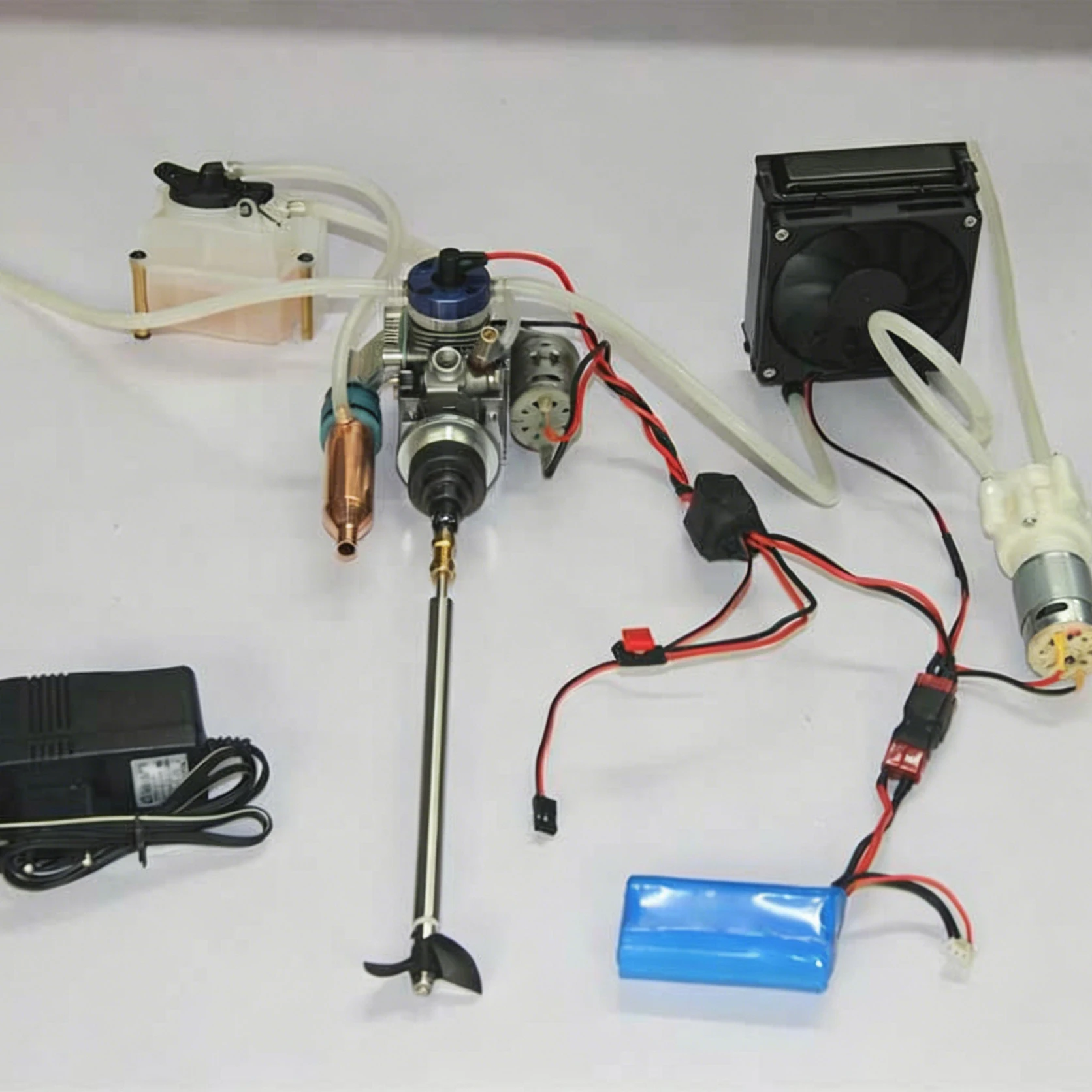 RC 15 Methanol Water-Cooled Marine Engine Assembly - DIY RC Boat Clutch Shaft Propeller Kit - RC Ship Model Hobby Accessory
RC 15 Methanol Water-Cooled Marine Engine Assembly - DIY RC Boat Clutch Shaft Propeller Kit - RC Ship Model Hobby Accessory