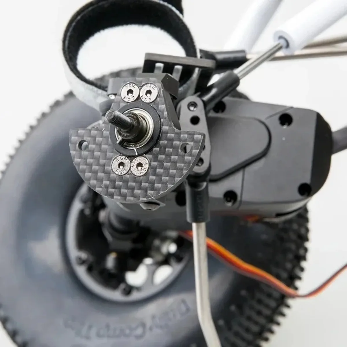 Carbon Fiber Counterweight Tungsten Steel Mounted for RC 4WD Bully 2 Car Accessory 
Carbon Fiber Counterweight Tungsten Steel Mounted for RC 4WD Bully 2 Car Accessory