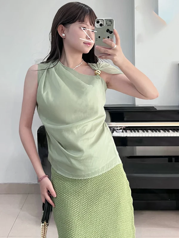 Retro Forest System Gold Bead Waist Cinched Vest Multiwear Pleated Slimming Elegant Single Shoulder Summer Top Women's Shirt
Retro Forest System Gold Bead Waist Cinched Vest Multiwear Pleated Slimming Elegant Single Shoulder Summer Top Women's Shirt