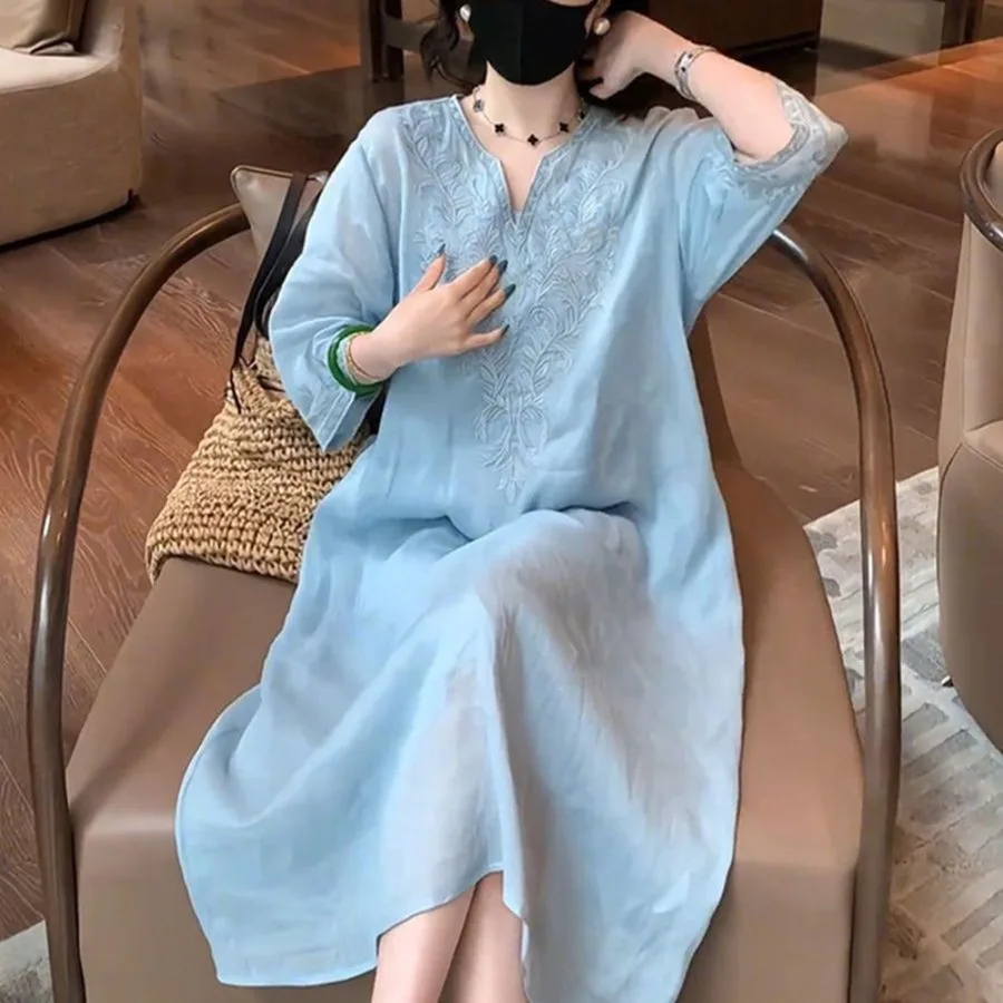 【New style】Cotton and linen art Chinese style national style heavy industry embroidery V-neck middle sleeve dress summer new st
【New style】Cotton and linen art Chinese style national style heavy industry embroidery V-neck middle sleeve dress summer new st