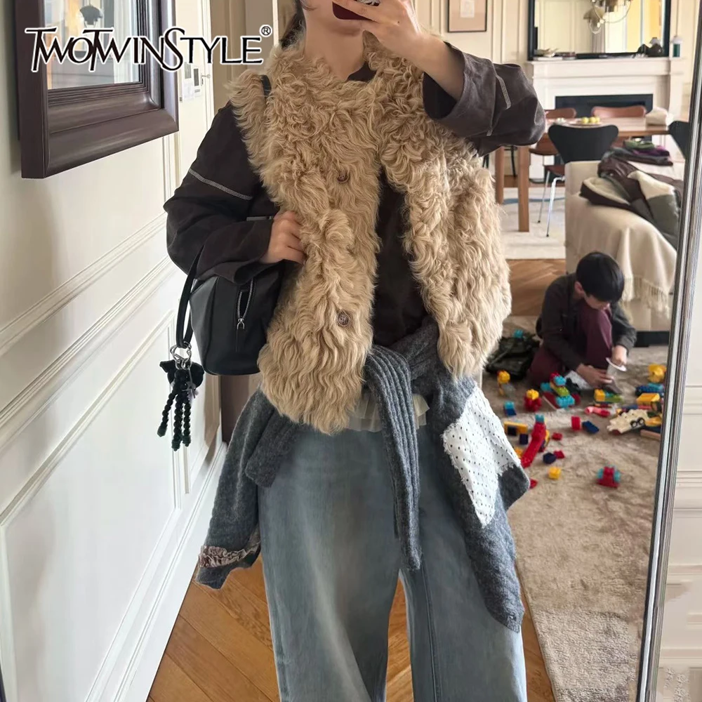 TWOTWINSTYLE Khakl шикарная куртка из сращенного меха женская с v-образным вырезом без рукавов свободная повседневная женская куртка для ленивых осенняя модная новая одежда 
TWOTWINSTYLE Khakl шикарная куртка из сращенного меха женская с v-образным вырезом без рукавов свободная повседневная женская куртка для ленивых осенняя модная новая одежда