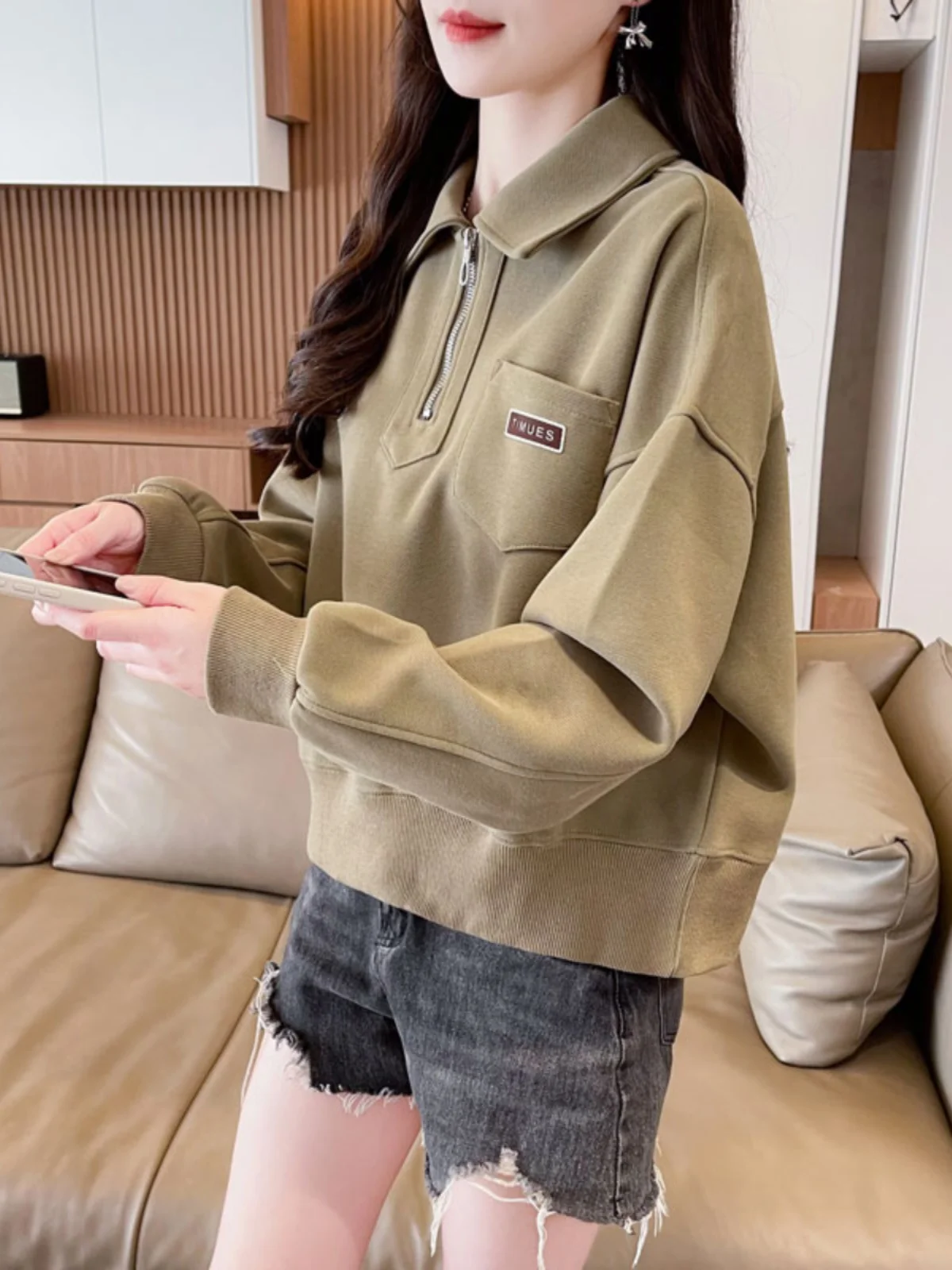 Women's Fleece Lined Zipper Hoodie Spring Autumn Loose Student Short Outerwear Collar Half Zipper Comfortable Cotton Blend
Women's Fleece Lined Zipper Hoodie Spring Autumn Loose Student Short Outerwear Collar Half Zipper Comfortable Cotton Blend