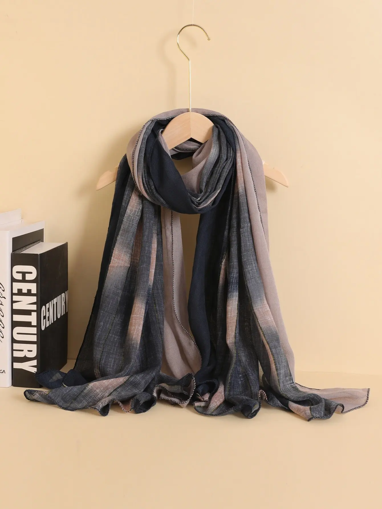 Women's Multi Color Headscarf, Minimalist Gradient Geometric Chiffon Scarf for Seasonal Wear, Travel Looks and Everyday Use
Women's Multi Color Headscarf, Minimalist Gradient Geometric Chiffon Scarf for Seasonal Wear, Travel Looks and Everyday Use