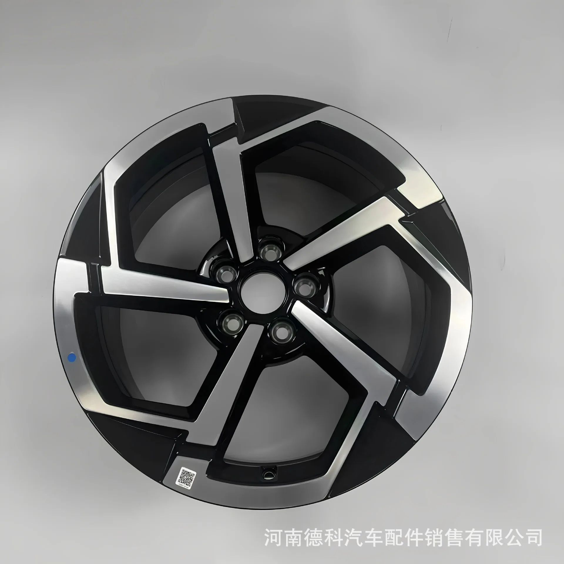 Suitable for matching Chery Discovery 06 wheels 18-inch original and genuine matching aluminum alloy steel rims black glossy whe
Suitable for matching Chery Discovery 06 wheels 18-inch original and genuine matching aluminum alloy steel rims black glossy whe
